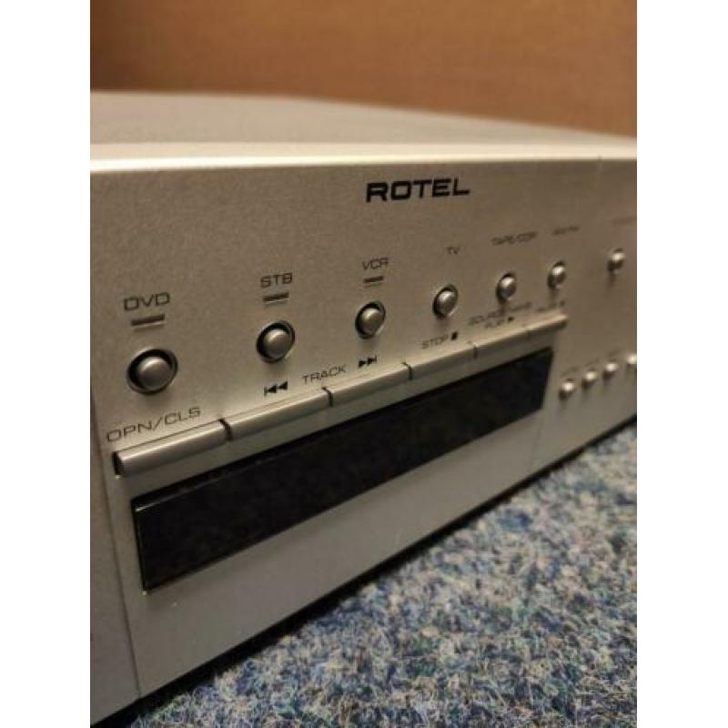 Rotel rsdx 02e versterker alles in een hifi audio apparatuur