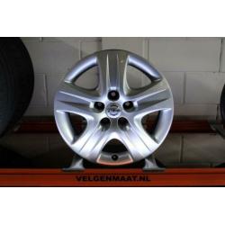 17" originele Opel Insignia Stalen Velgen 5 Spaak Wieldoppen