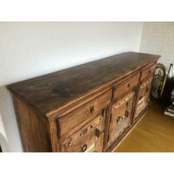 Dressoir