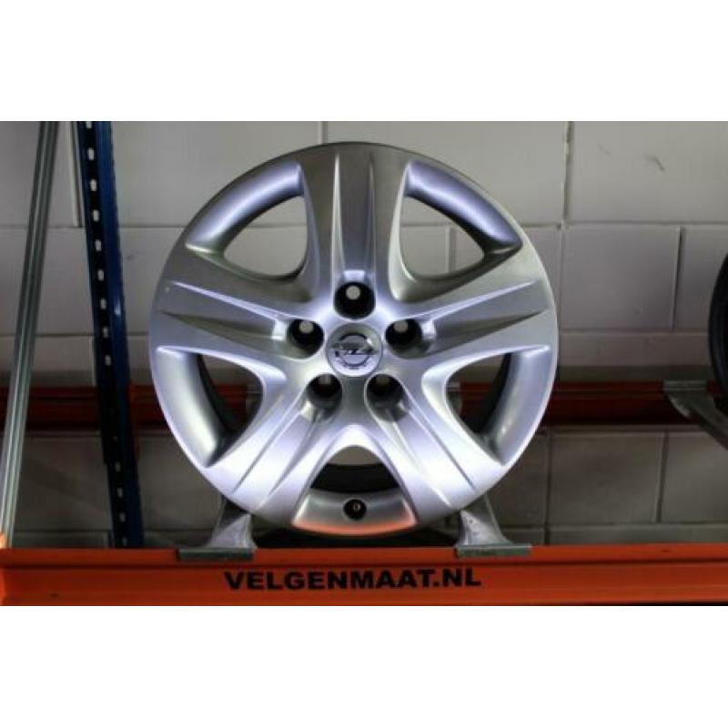 17" originele Opel Insignia Stalen Velgen 5 Spaak Wieldoppen