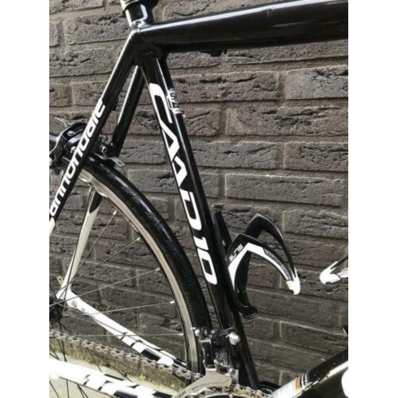 Cannondale CAAD10 met Shimano 105