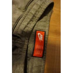 nike tech fleece broek maat 170