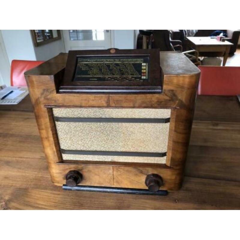 Antieke Philips 456a buizenradio uit 1936