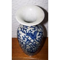 Chinese Kangxi vaas, blauw wit