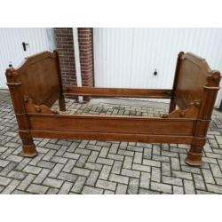 antiek houten Frans wand bed gereserveerd voor Bas