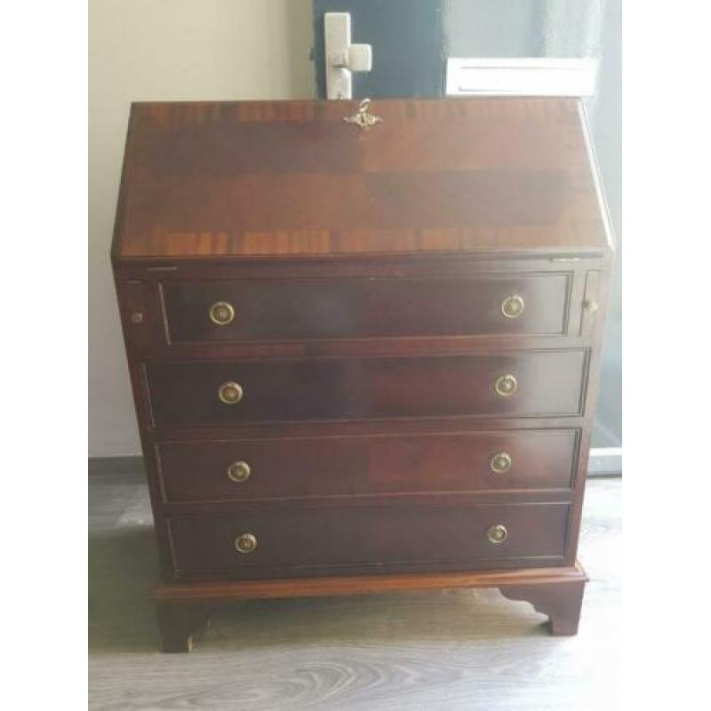 Antieke secretaire