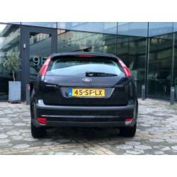 Ford Focus 1.6 16V Ambiente airco zeer nette staat !