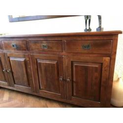 Dressoir 185 breed, 45 diep en 90 hoog