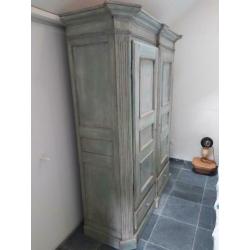 Prachtige antieke massieve kast anno 1920 met mooi patina