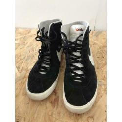 Sneaker Nike zwart suède maat 40