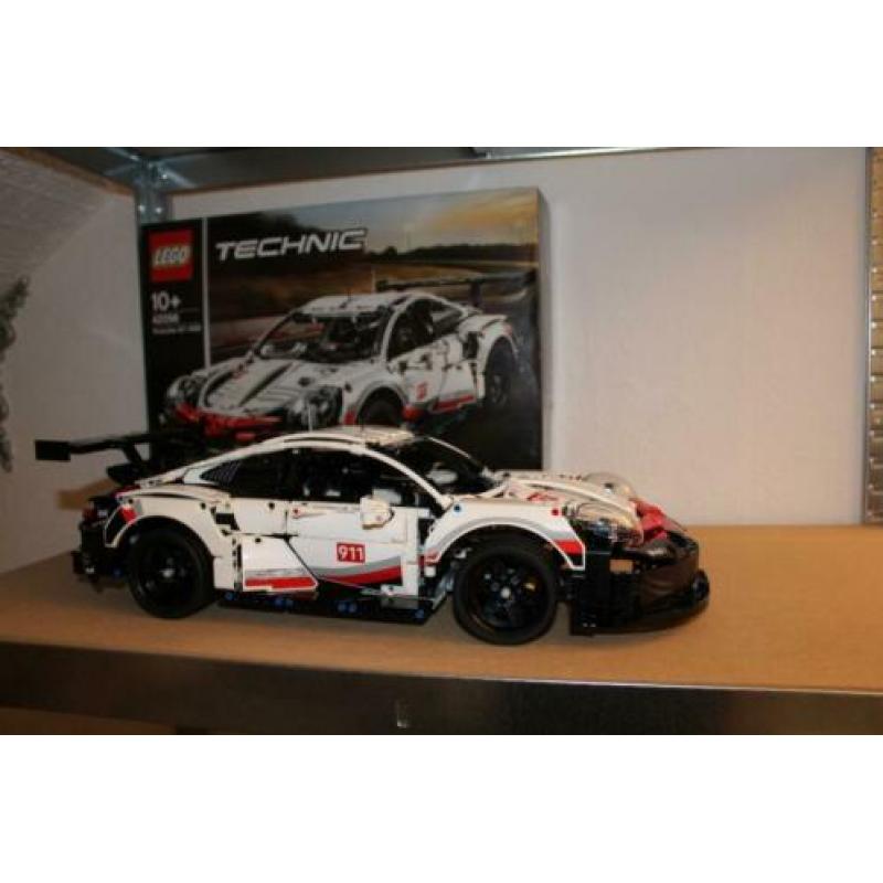 Lego Technic Porsche 911 RSR 42096