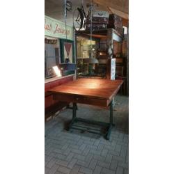 Unieke oude tafel/industrieel/grote tafel/lange tafel/tafel